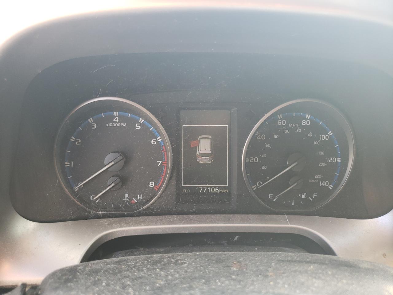 JTMZFREVXHJ128847 2017 Toyota Rav4 Le