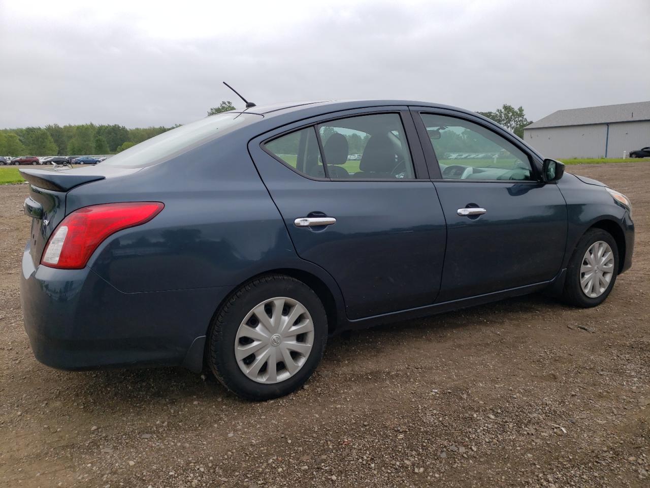 Lot #2878922686 2017 NISSAN VERSA S