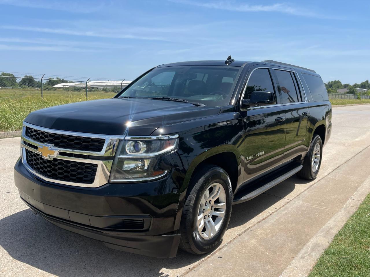 2016 Chevrolet Suburban C1500 Ls vin: 1GNSCGKC2GR166419