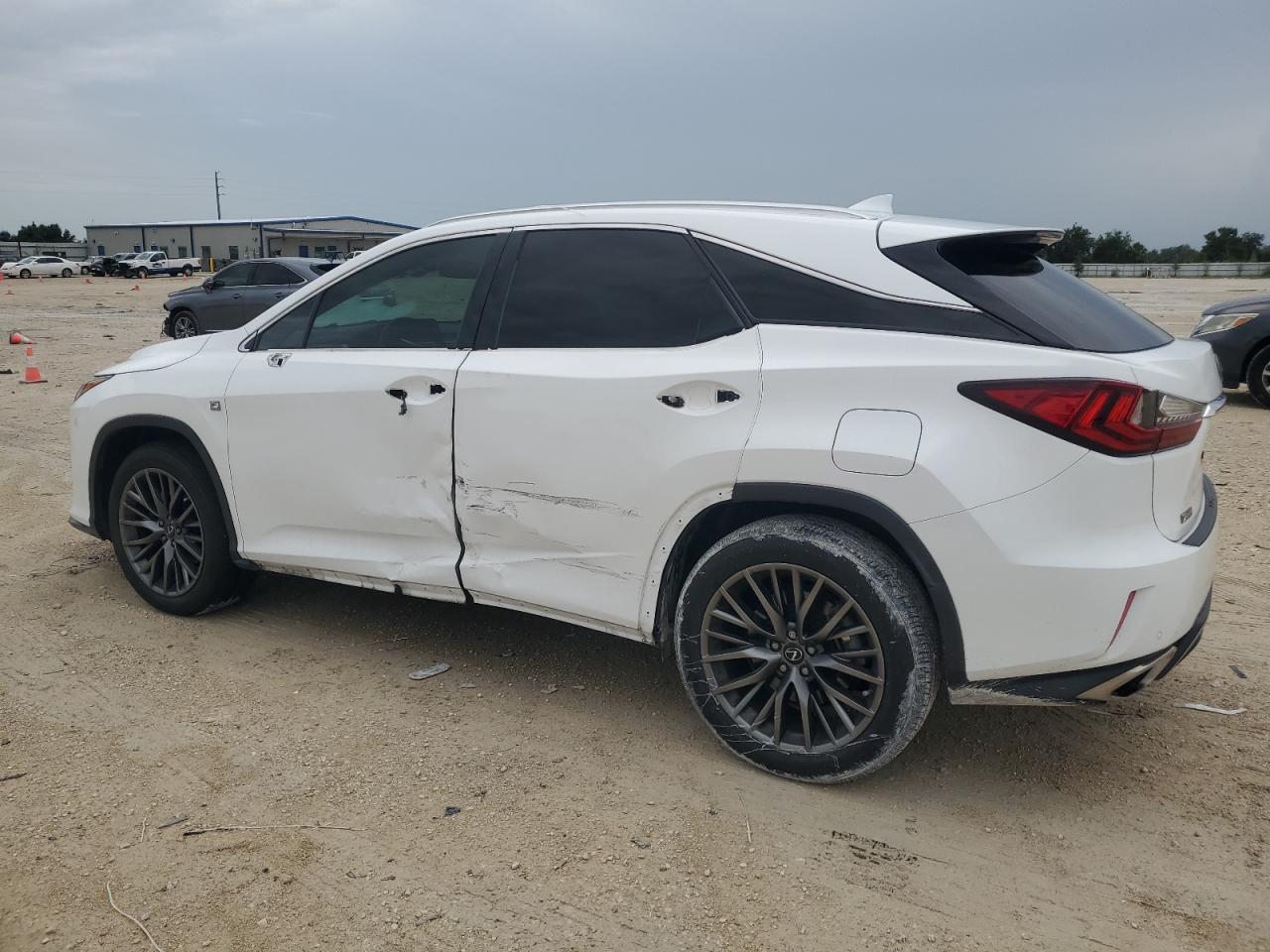 2T2BZMCA1KC173136 2019 Lexus Rx 350 Base