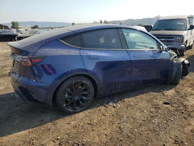 7SAYGDEE0NF329058 Tesla Model Y  3