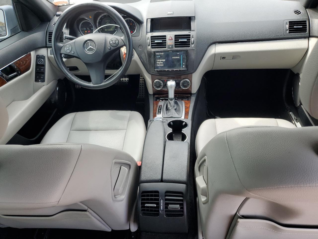 WDDGF5EB7AR098130 2010 Mercedes-Benz C 300