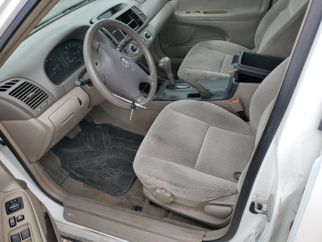 4T1BE32K43U139583 2003 Toyota Camry Le