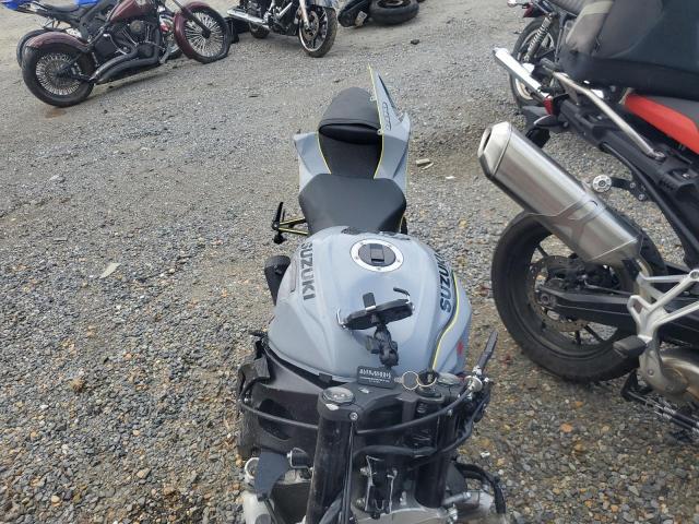 2022 SUZUKI GSX-R600 - JS1GN7FA4N7100295