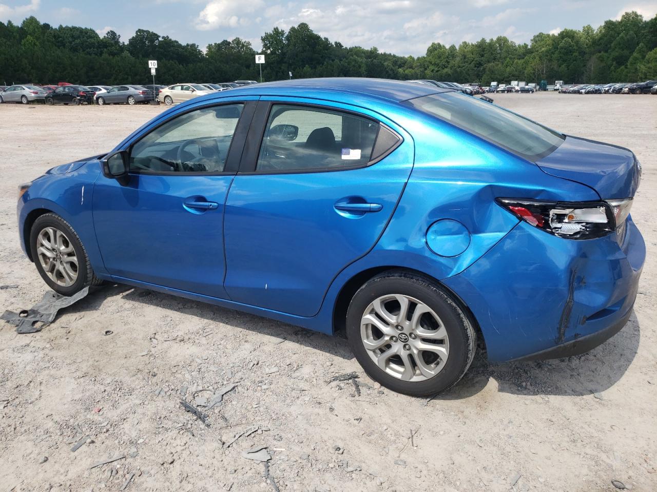 3MYDLBYV6HY164764 2017 Toyota Yaris Ia