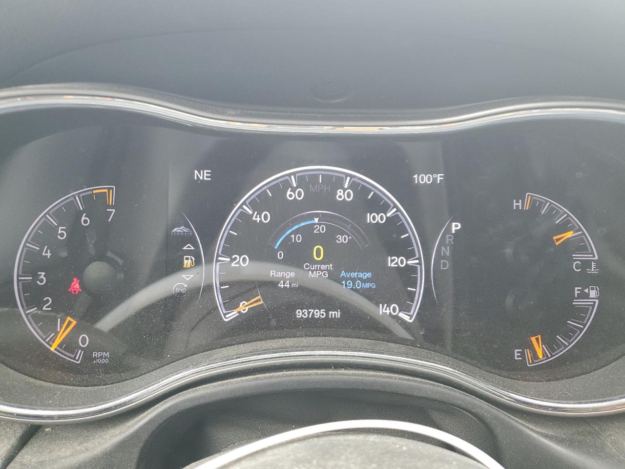 1C4RJFLG3HC645218 2017 Jeep Grand Cherokee Trailhawk