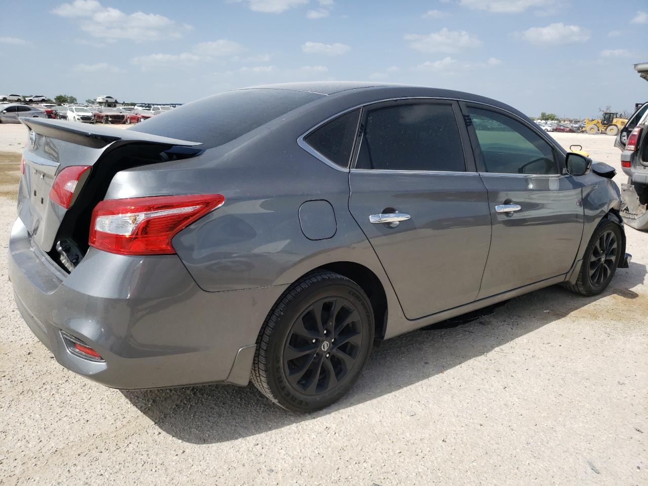 3N1AB7AP9JY262869 2018 Nissan Sentra S