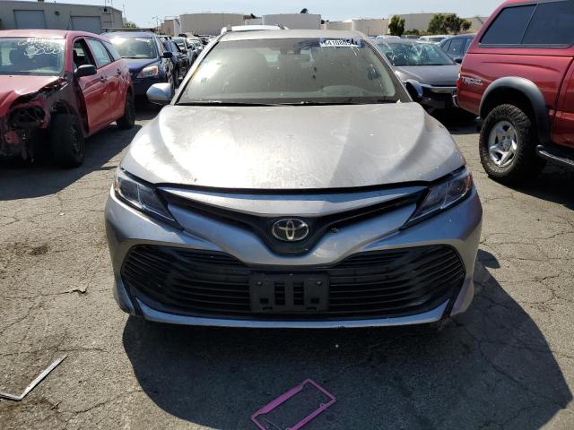 VIN 4T1B11HK3KU769035 2019 Toyota Camry, L no.5