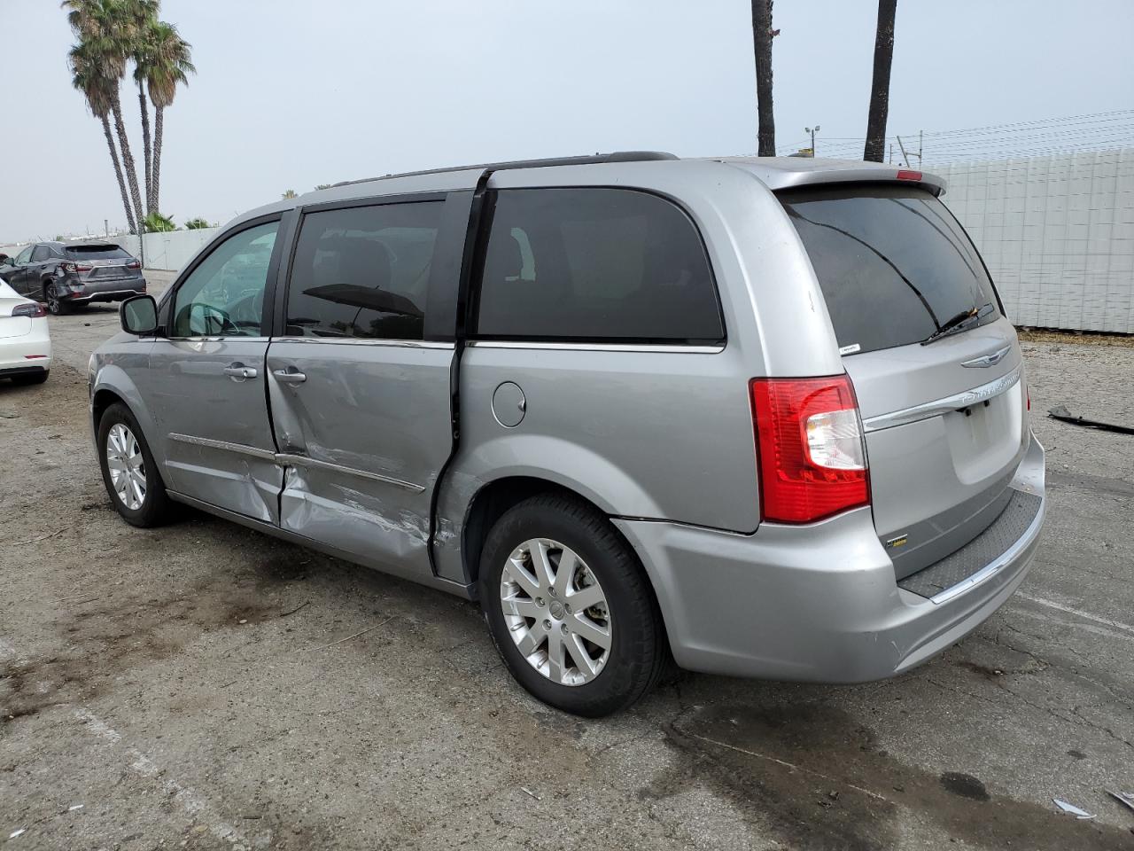 2016 Chrysler Town & Country Touring vin: 2C4RC1BG9GR295193