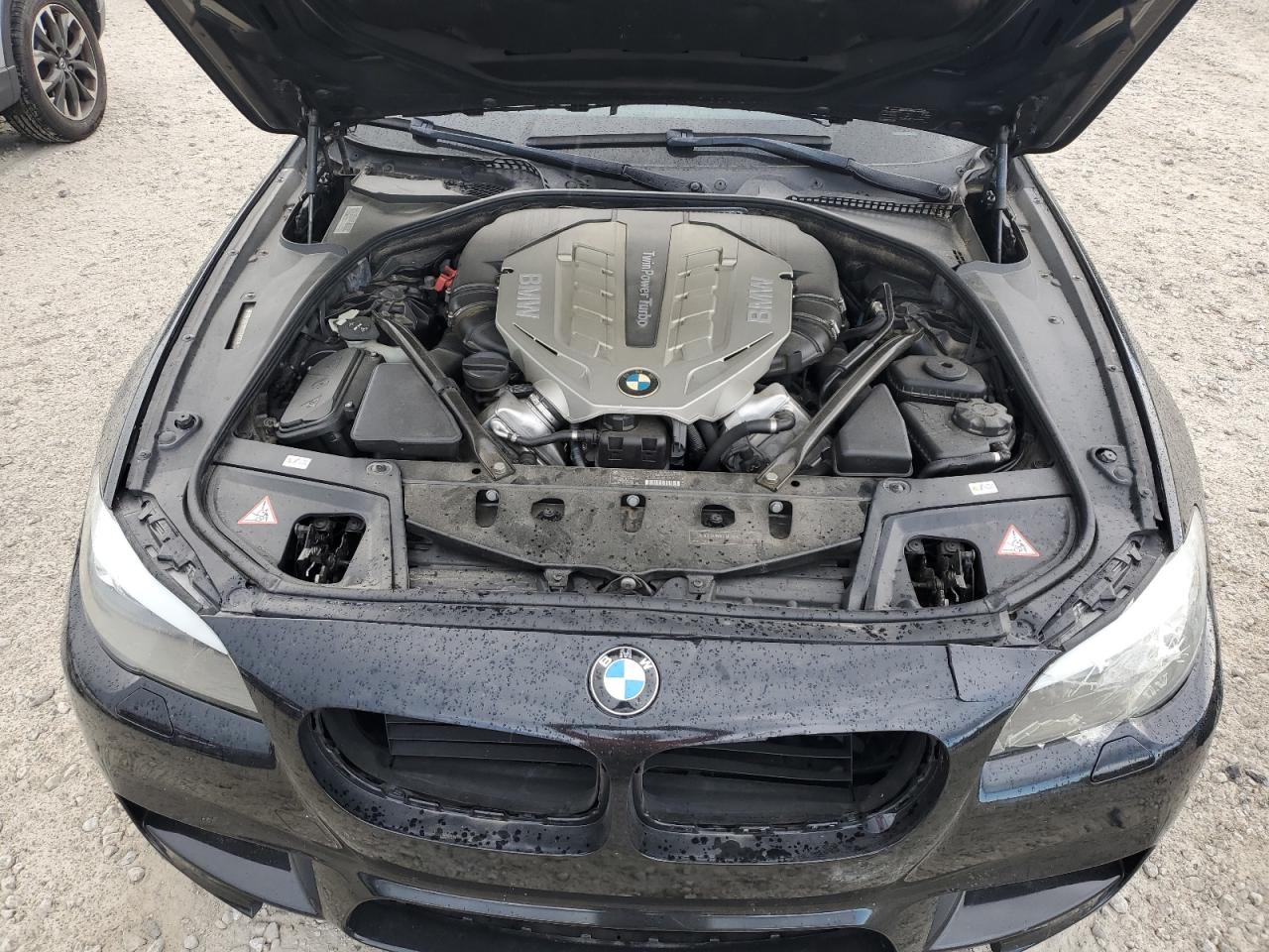 WBAFU9C55BC278143 2011 BMW 550 Xi