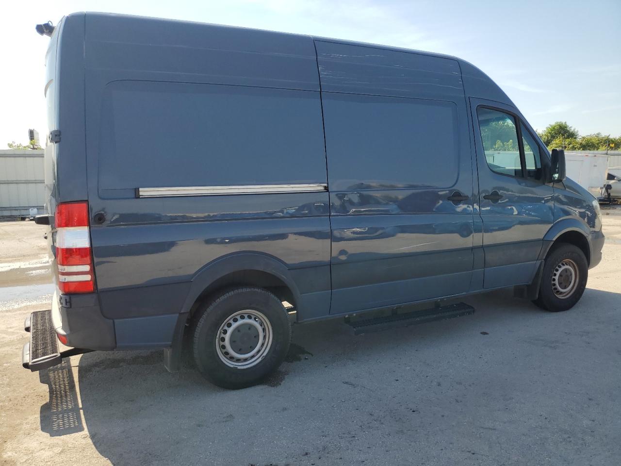 Lot #2723406832 2018 MERCEDES-BENZ SPRINTER 2