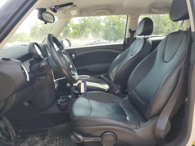 2011 Mini Cooper VIN: WMWSU3C5XBT099379 Lot: 61305344