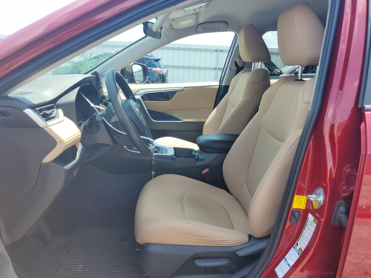 2T3MWRFV5LW067085 2020 Toyota Rav4 Le