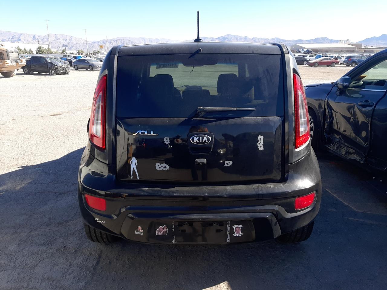 2013 Kia Soul + vin: KNDJT2A68D7604127