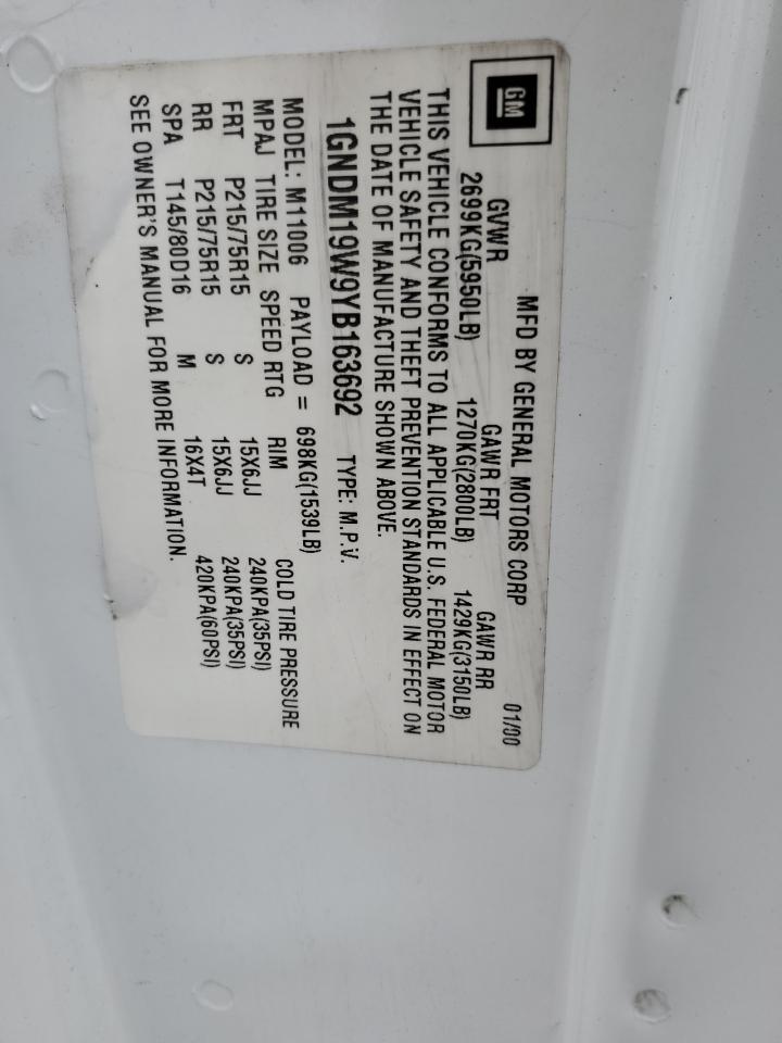 1GNDM19W9YB163692 2000 Chevrolet Astro