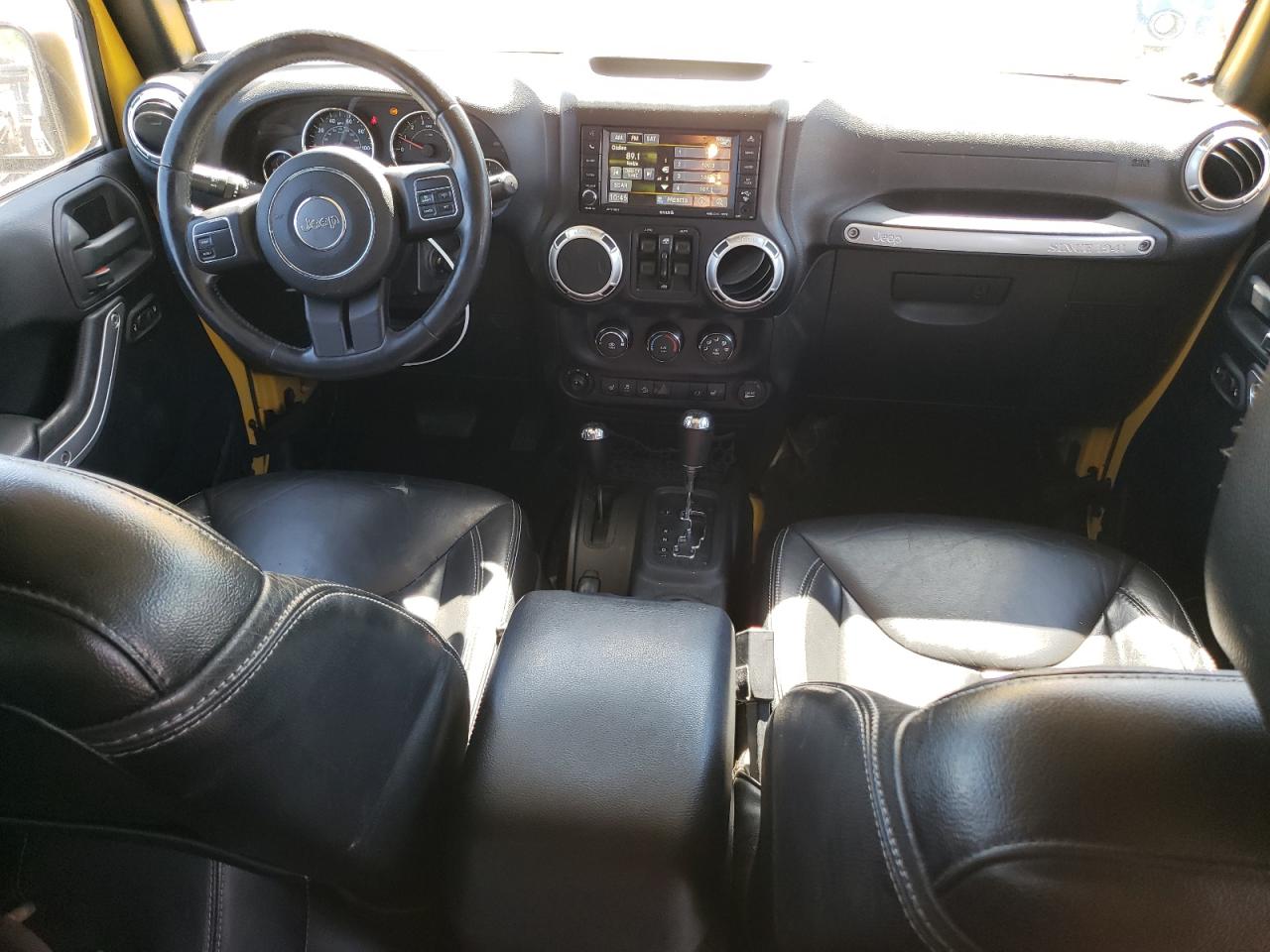 1C4BJWEG6FL624066 2015 Jeep Wrangler Unlimited Sahara