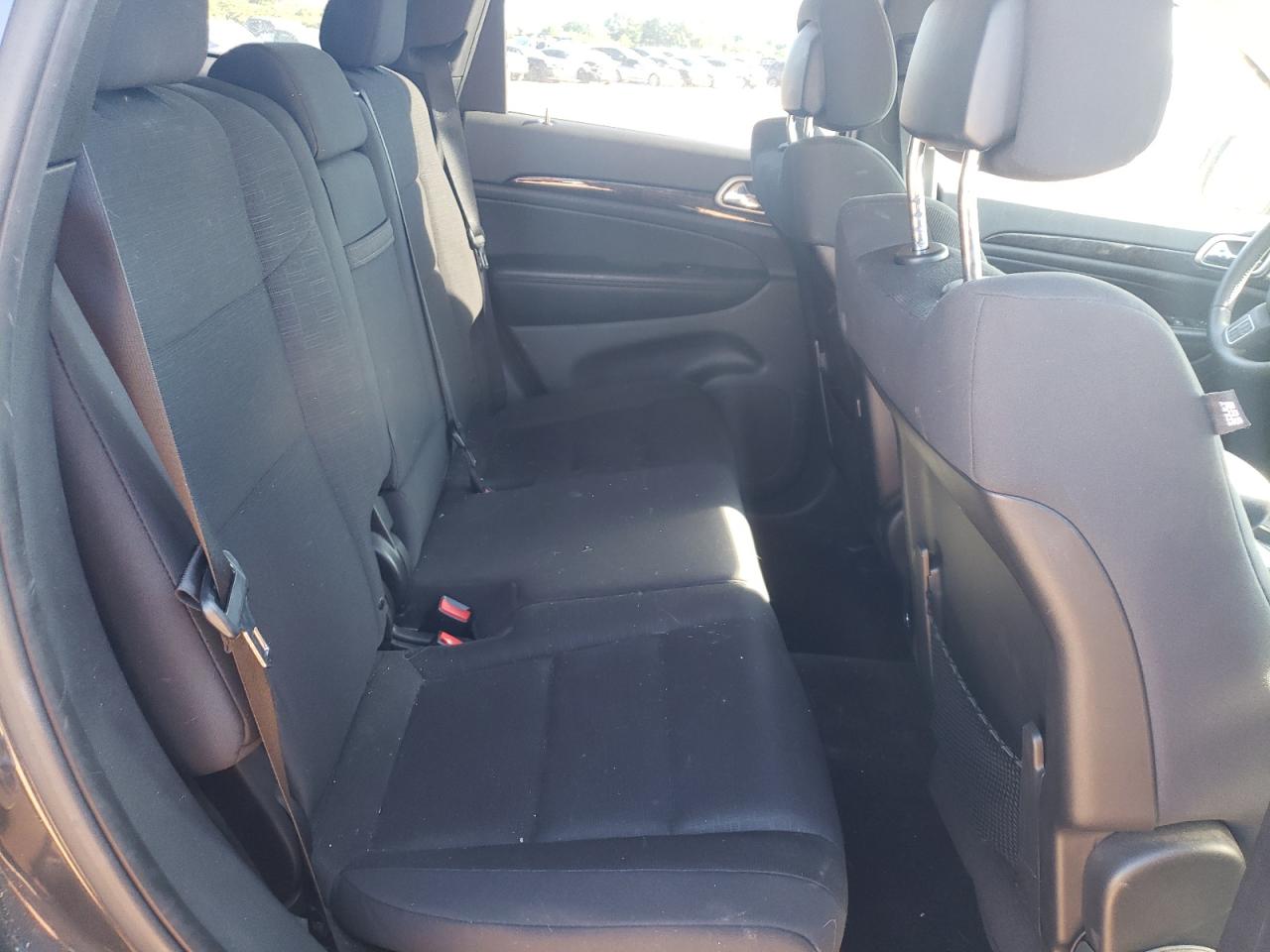 1J4RR4GG5BC521492 2011 Jeep Grand Cherokee Laredo