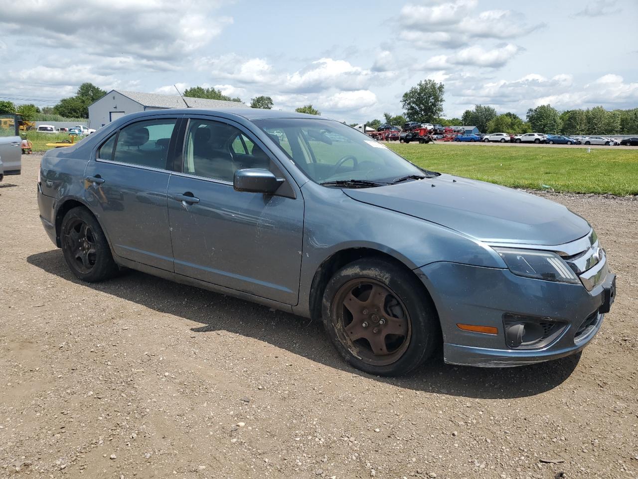 3FAHP0HG1BR308853 2011 Ford Fusion Se