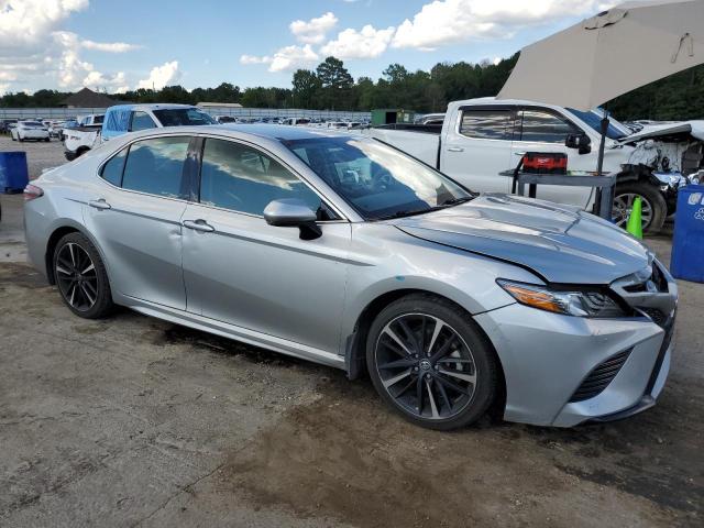 VIN 4T1B61HK2JU122822 2018 Toyota Camry, Xse no.4