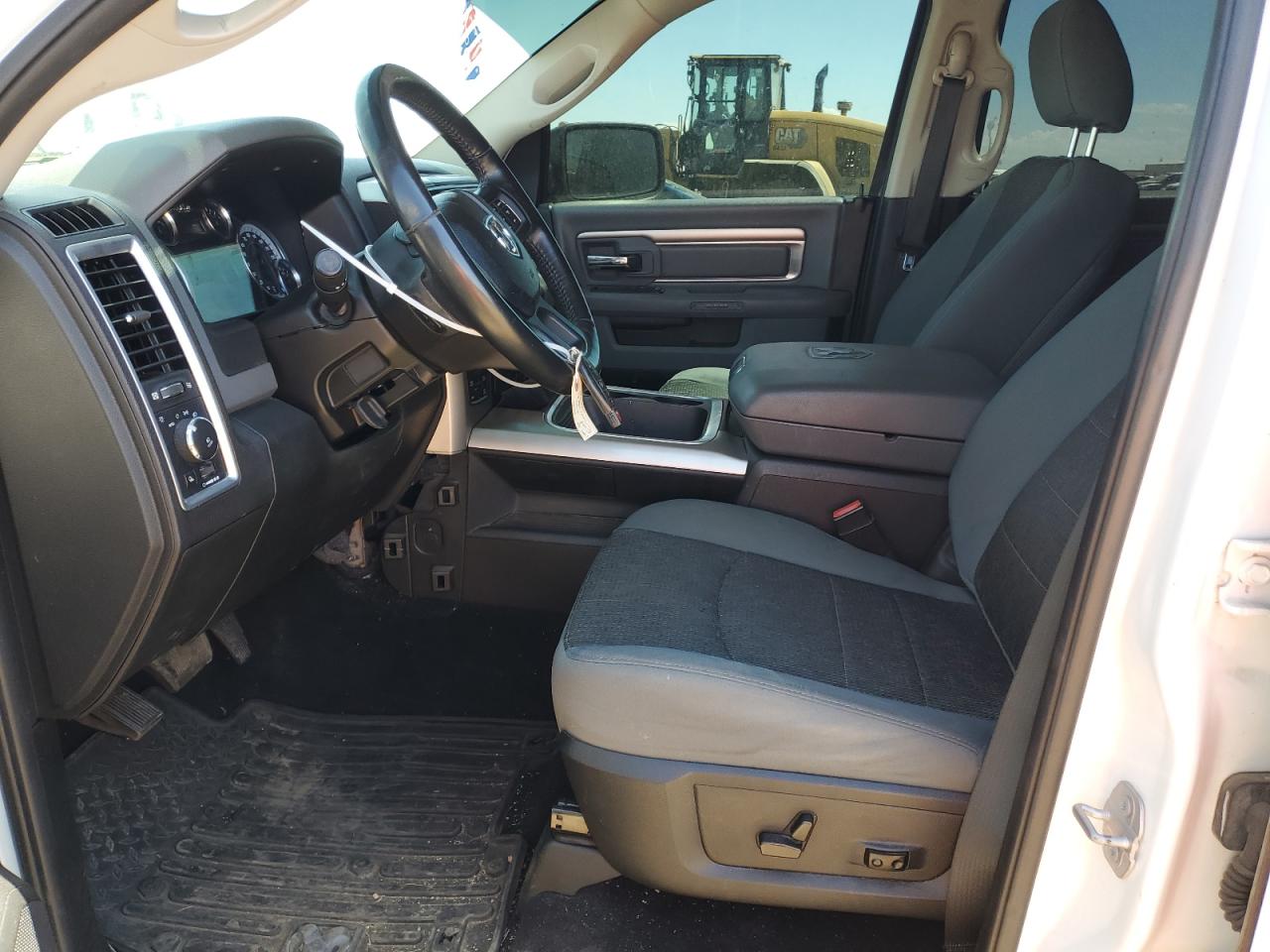 1C6RR7LMXJS231800 2018 Ram 1500 Slt