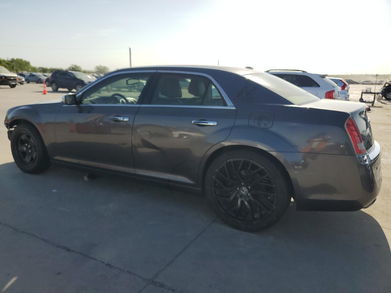 2013 Chrysler 300 vin: 2C3CCAAG6DH589308