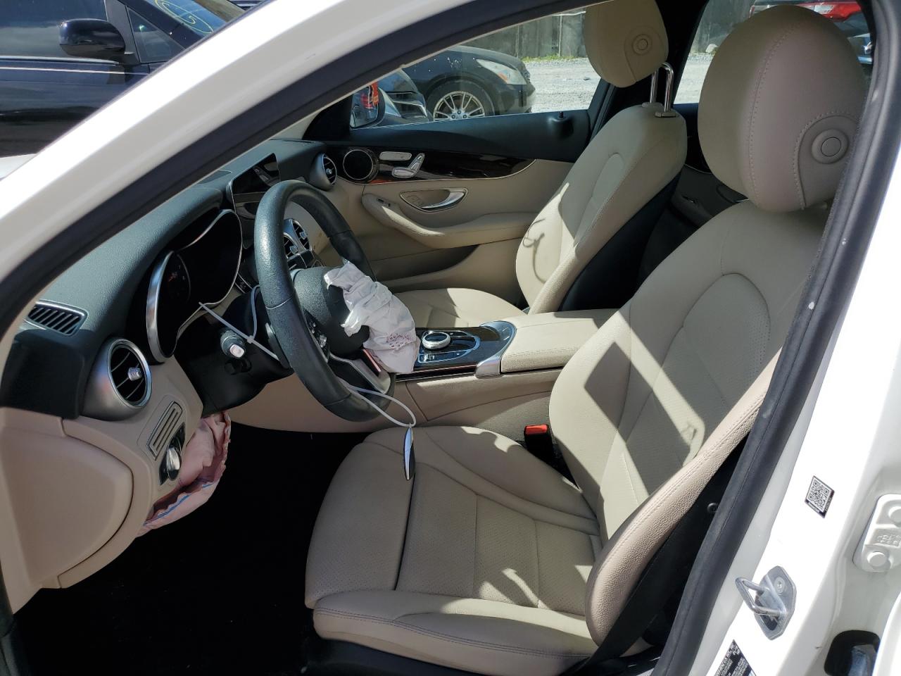 55SWF8DB9KU308869 2019 Mercedes-Benz C 300