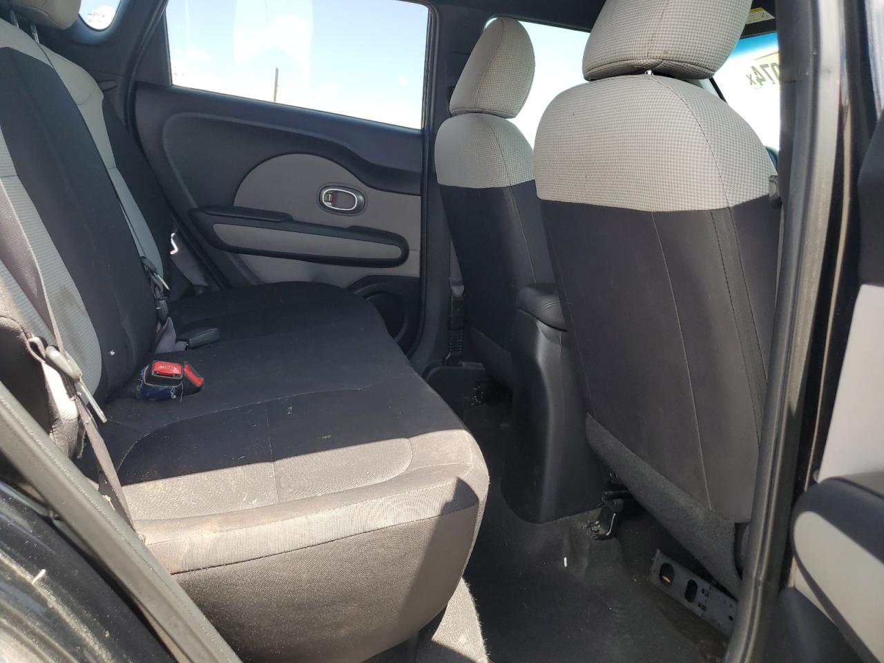 kndjn2a24f7120305 KNDJN2A24F7120305 2015 Kia Soul