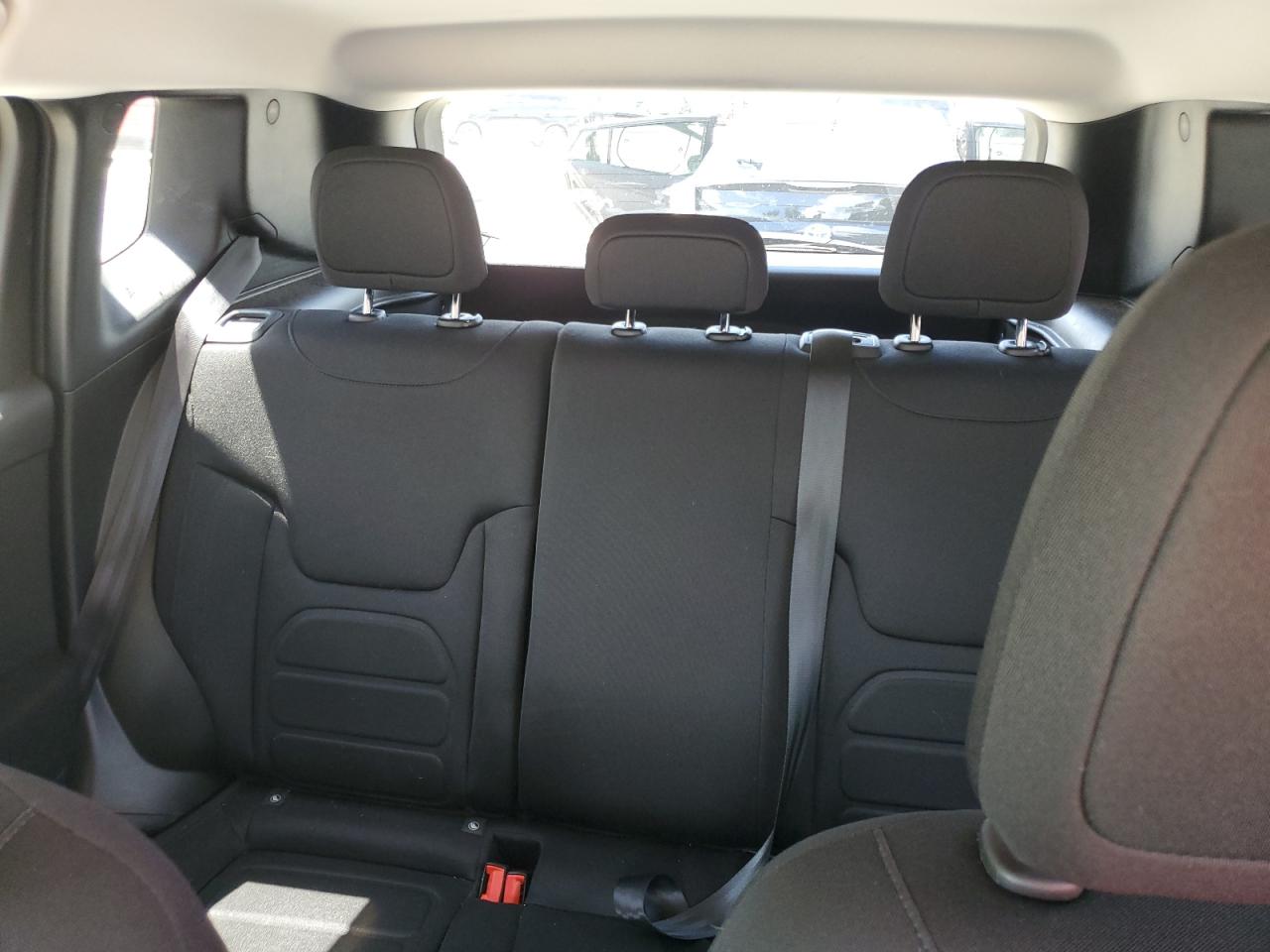 ZACNJBBB1LPL93323 2020 Jeep Renegade Latitude