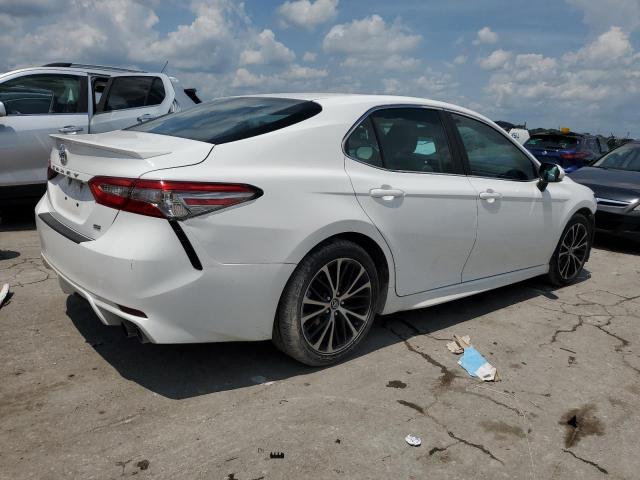 VIN 4T1B11HK4JU143038 2018 Toyota Camry, L no.3