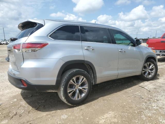 VIN 5TDKKRFH9ES015508 2014 Toyota Highlander, Xle no.3