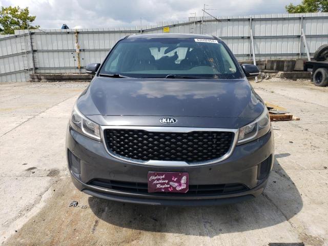 VIN KNDMB5C11H6236498 2017 KIA Sedona, LX no.5