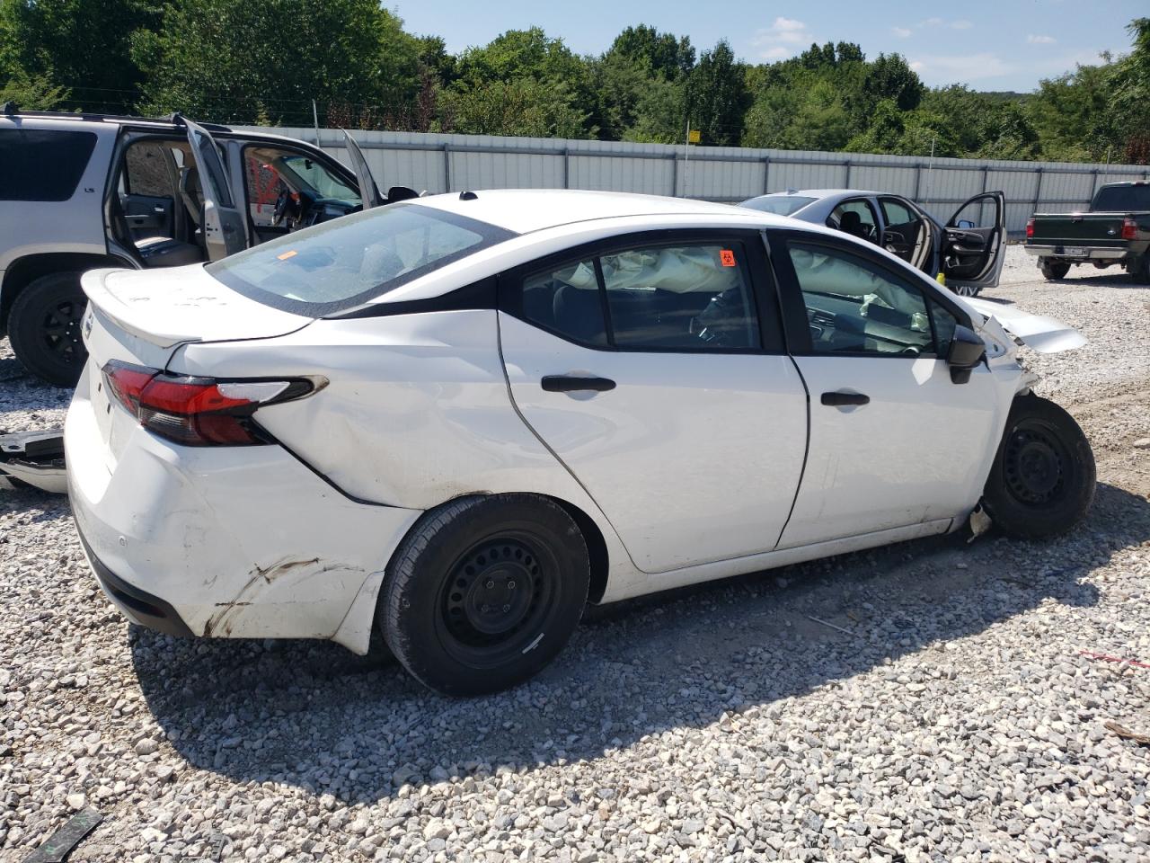 Lot #2972603989 2020 NISSAN VERSA S