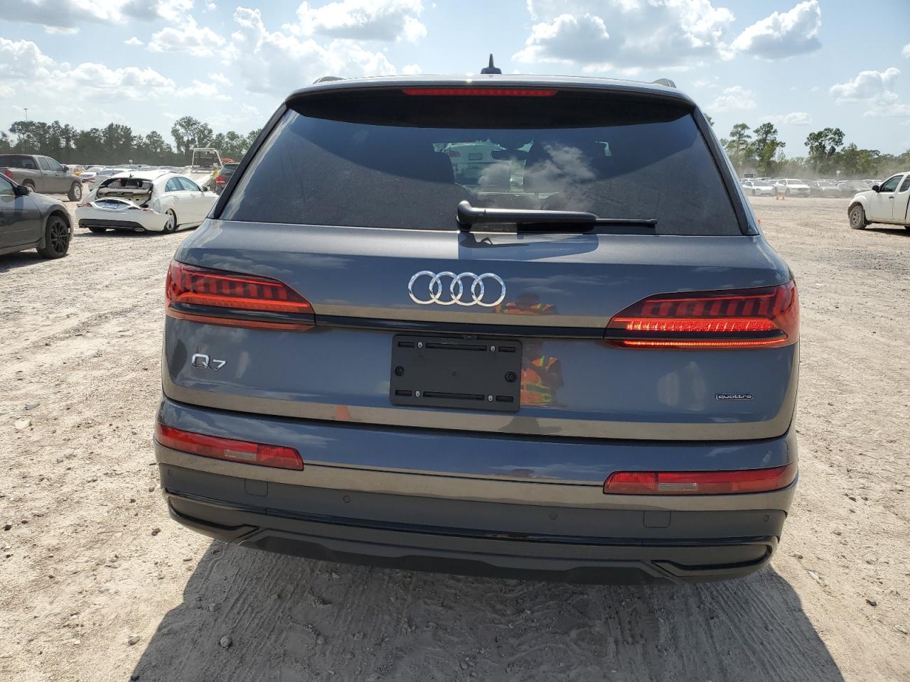 WA1LCBF78RD002521 2024 Audi Q7 Premium Plus