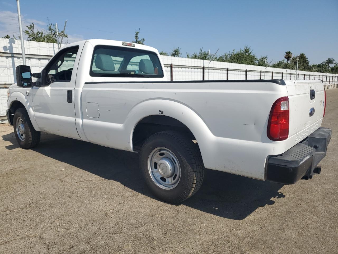 2013 Ford F250 Super Duty vin: 1FTBF2A61DEB81768