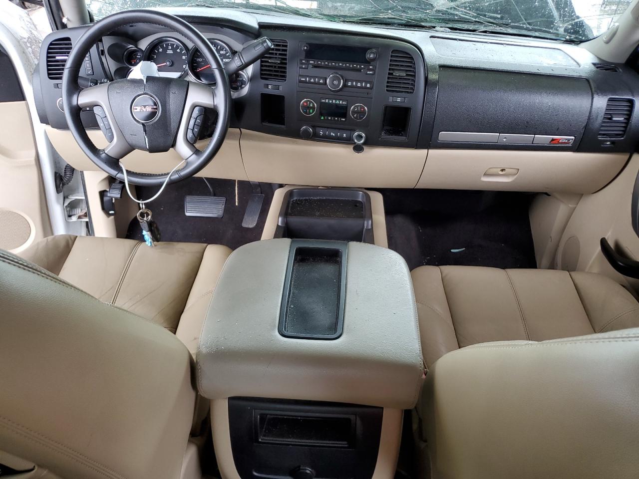 3GTP1VE09BG403765 2011 GMC Sierra C1500 Sle