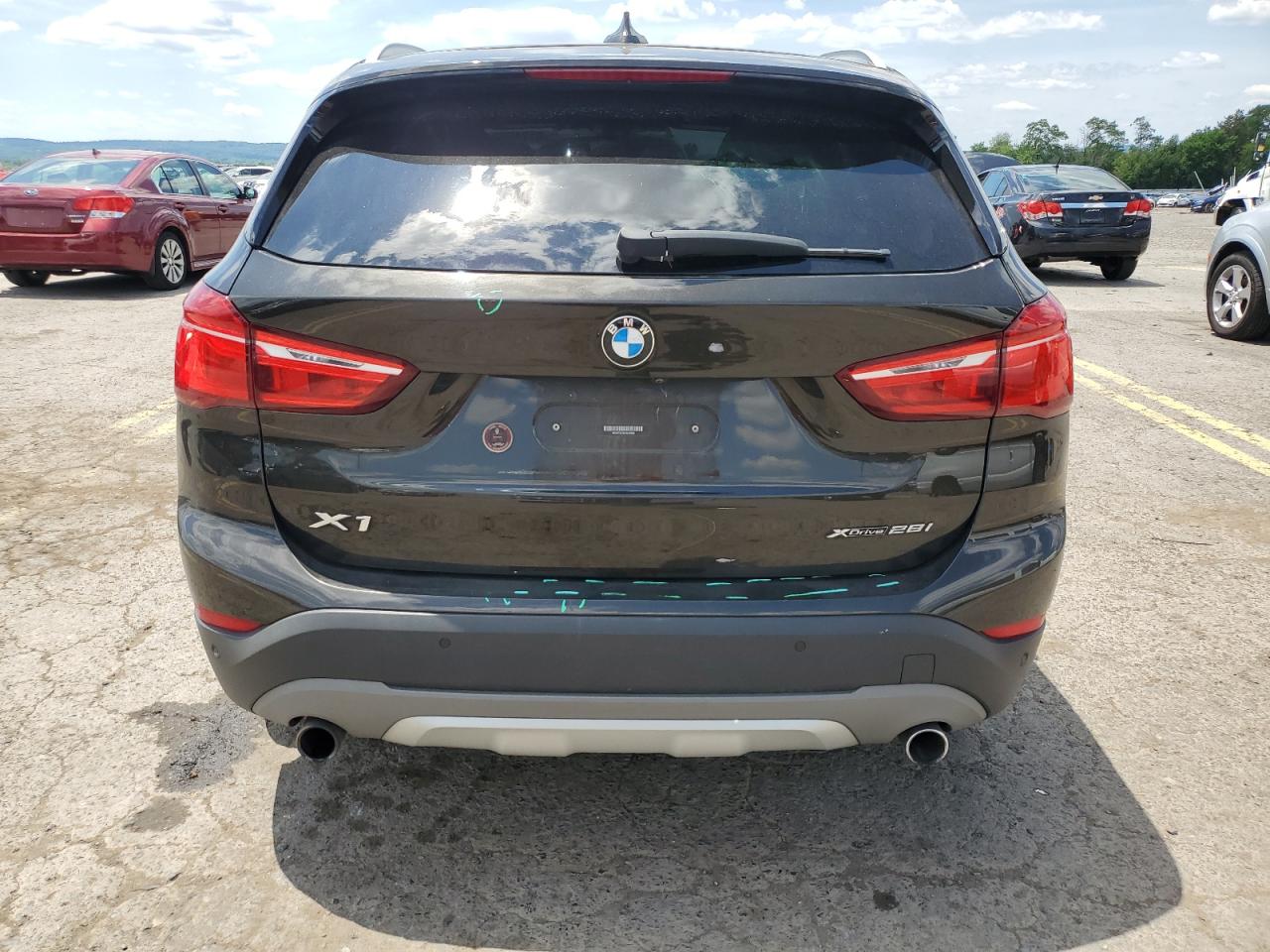 WBXHT3C36J5L34980 2018 BMW X1 xDrive28I