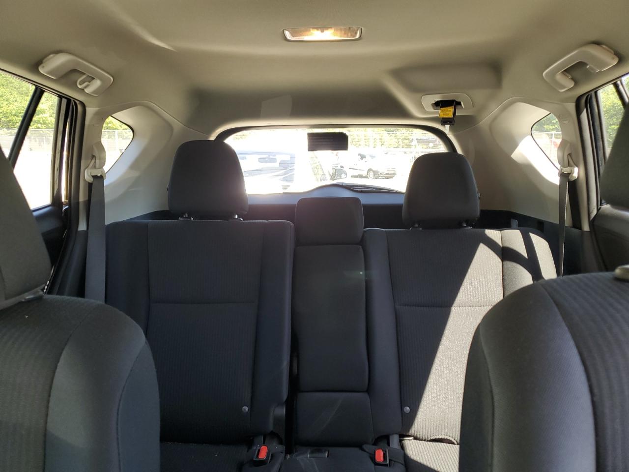 2T3BFREV2HW676036 2017 Toyota Rav4 Le