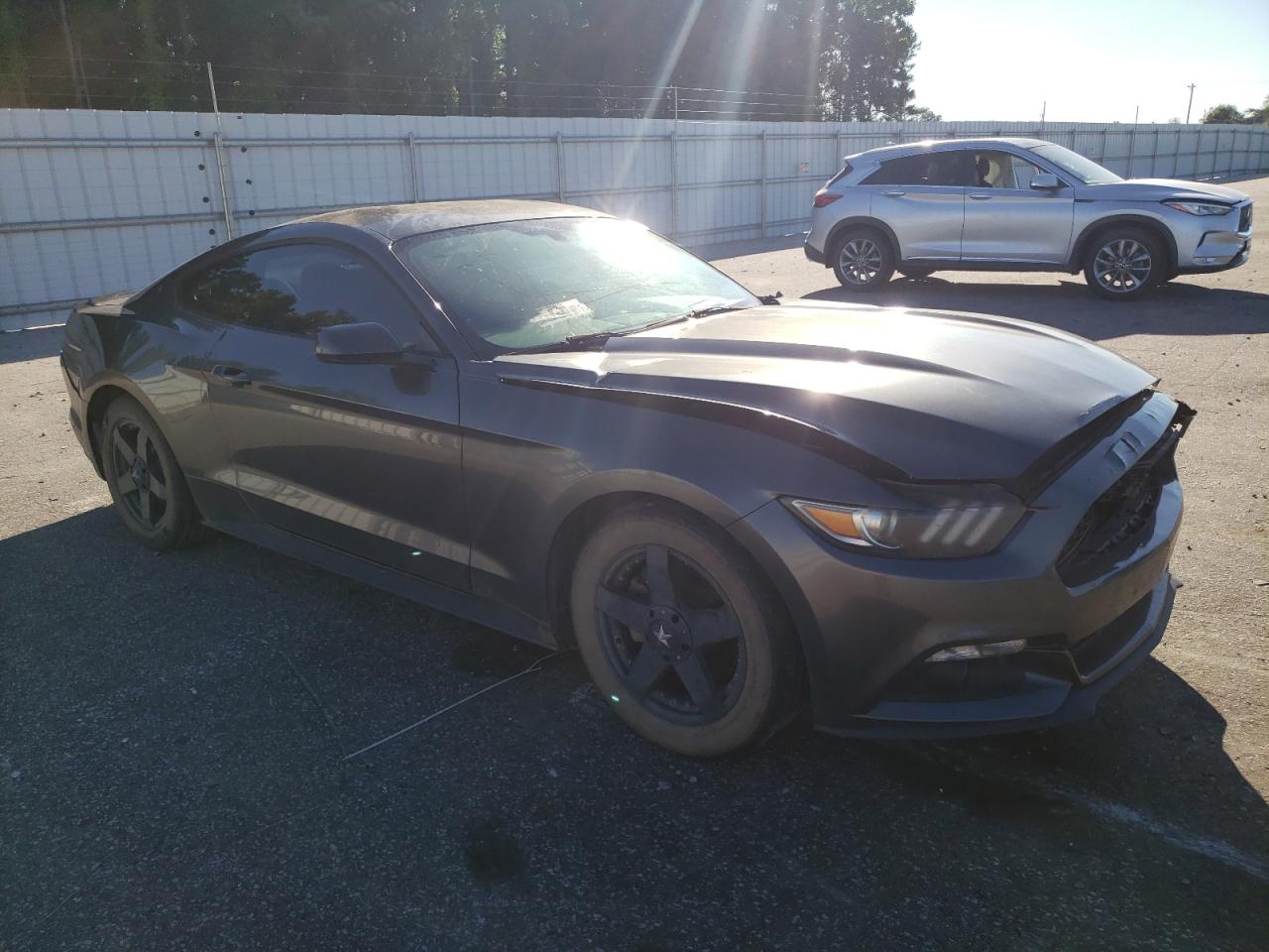 1FA6P8TH6F5332225 2015 Ford Mustang