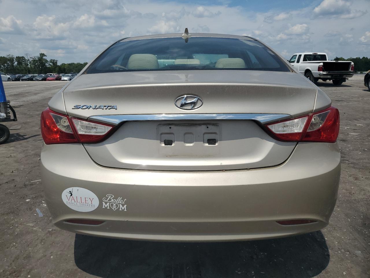 5NPEB4AC3BH019163 2011 Hyundai Sonata Gls