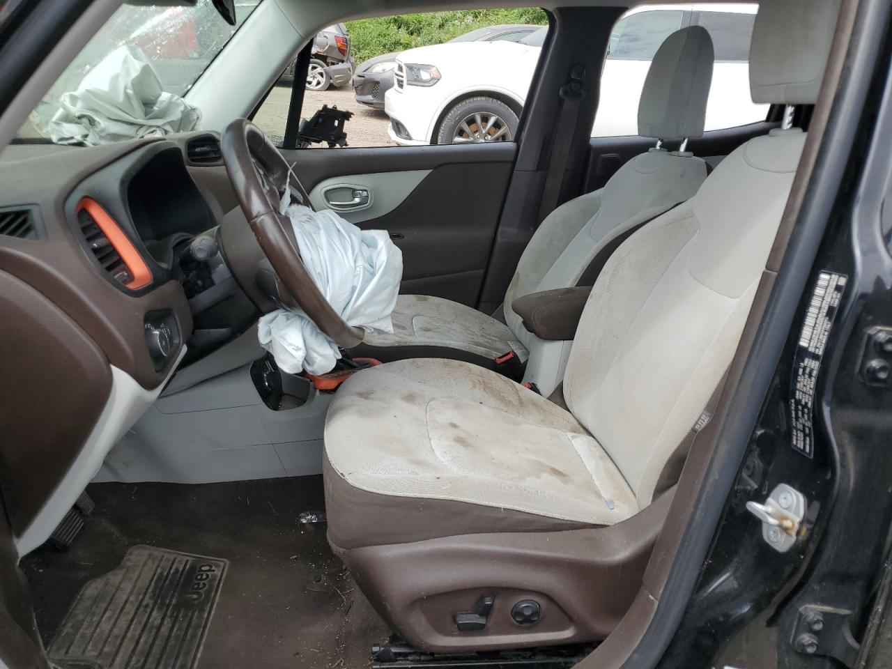 ZACCJBBT0FPB66573 2015 Jeep Renegade Latitude