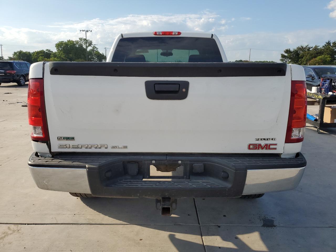 2012 GMC Sierra K1500 Sle vin: 1GTR2VE71CZ305205