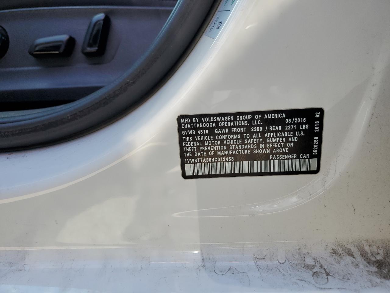 1VWBT7A36HC012453 2017 Volkswagen Passat Se