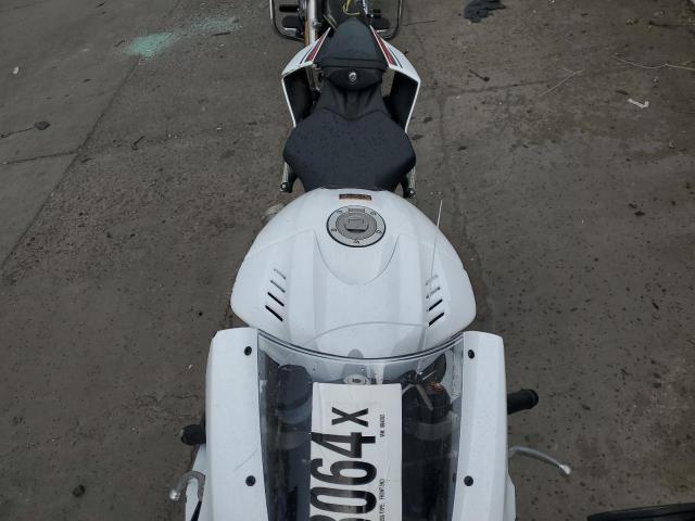 2019 YAMAHA YZFR6 JYARJ28E7KA004202
