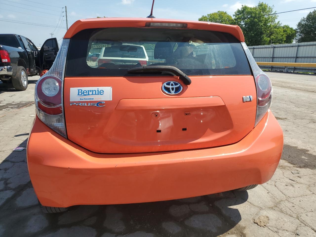 JTDKDTB38E1064696 2014 Toyota Prius C