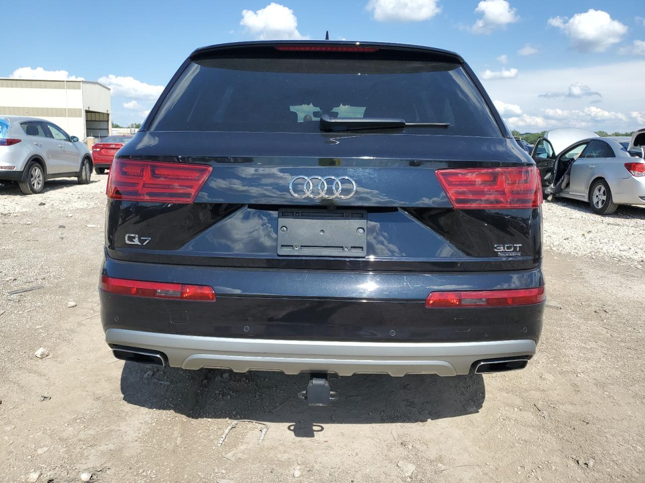 WA1LAAF70HD029601 2017 Audi Q7 Premium Plus