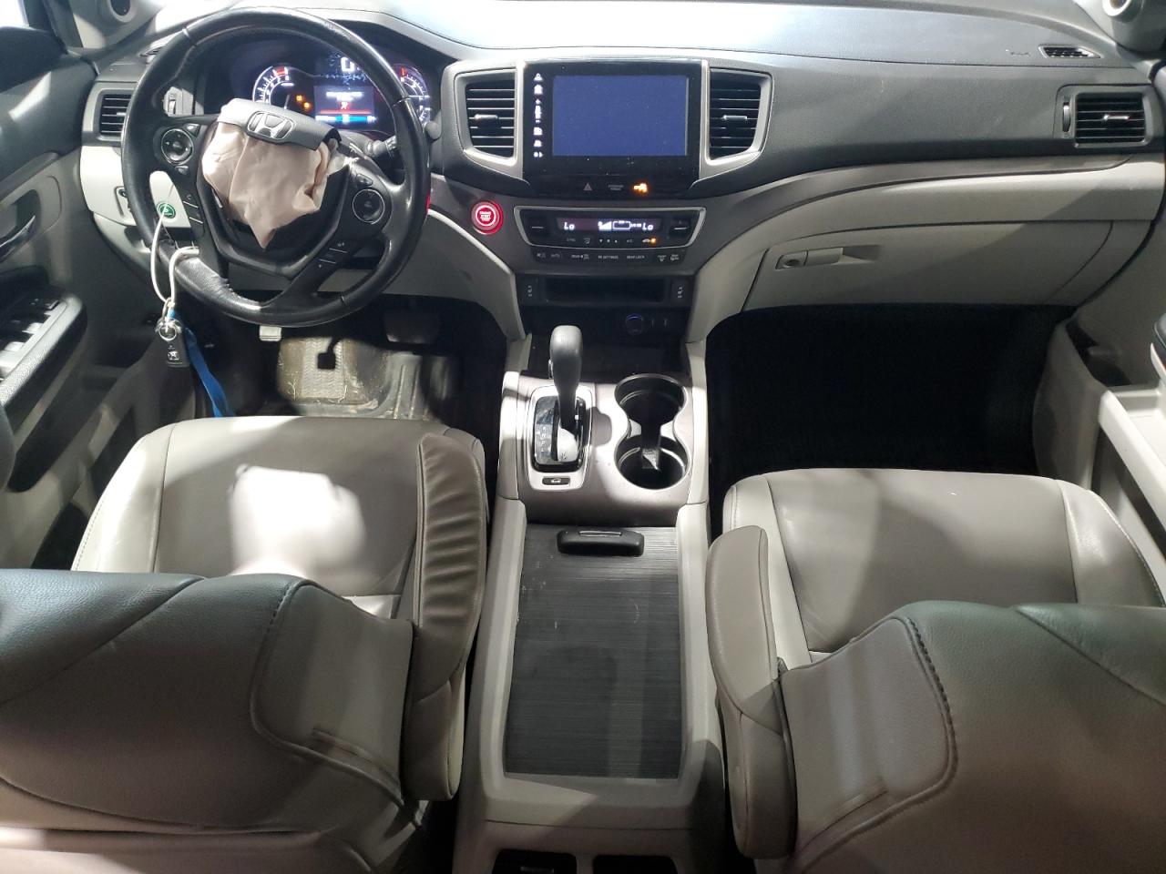 5FNYF6H57JB014677 2018 Honda Pilot Exl