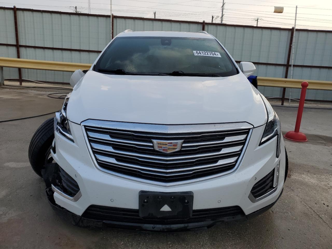 Lot #2771663399 2019 CADILLAC XT5 PREMIU