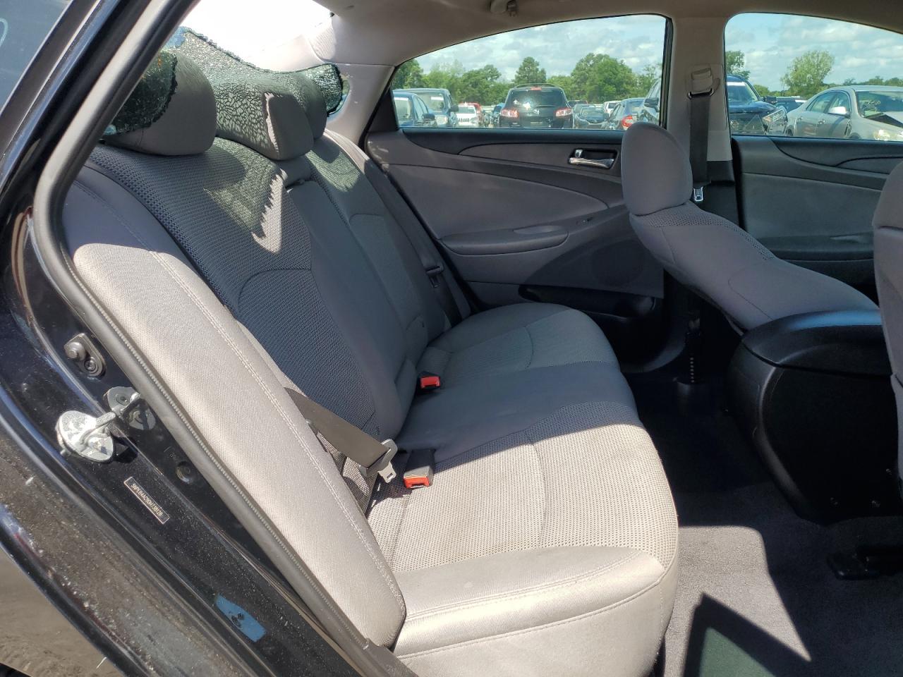 5NPEB4AC9DH738128 2013 Hyundai Sonata Gls