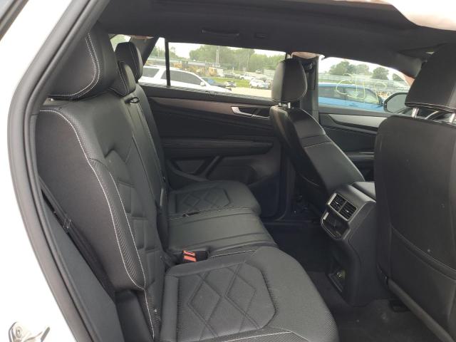 2024 VOLKSWAGEN ATLAS CROS - 1V2JE2CA2RC243602