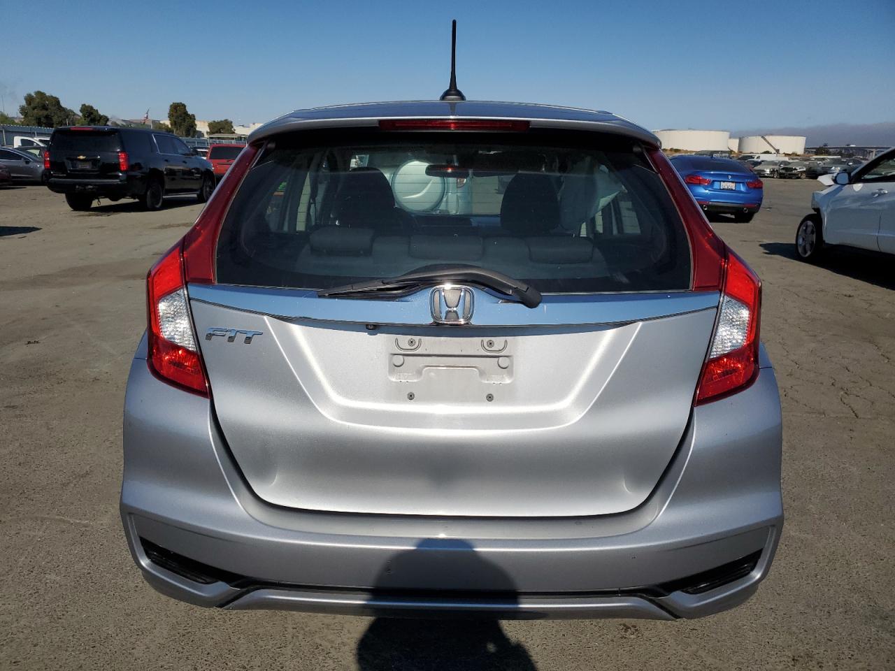 3HGGK5H80JM712203 2018 Honda Fit Ex